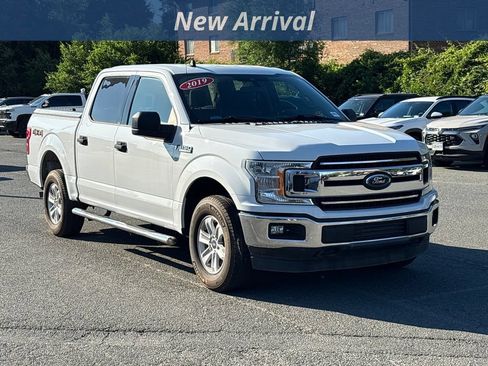 Used 2019 Ford F150 XLT AWD/4WD image 4