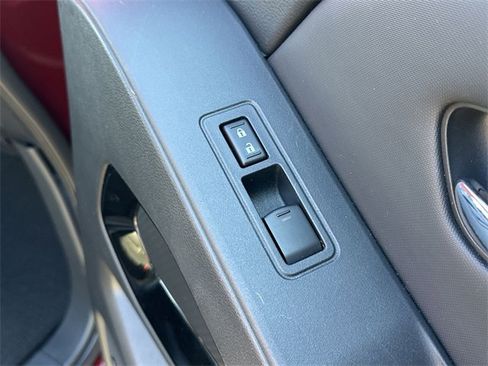 Used 2022 Nissan Frontier PRO-4X w/ Pro-4X Premium Package image 34