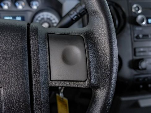 Used 2014 Ford F450 XL w/ Power Equipment Group image 18