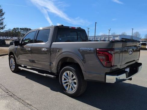 Used 2025 Ford F150 Lariat w/ Equipment Group 502A High AWD/4WD image 7