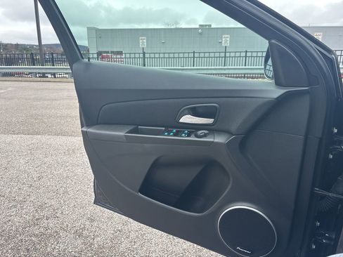 Used 2014 Chevrolet Cruze LT w/ Sun, Sound and Sport Package image 13