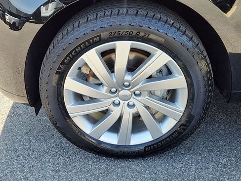 Used 2023 Land Rover Range Rover SE image 9