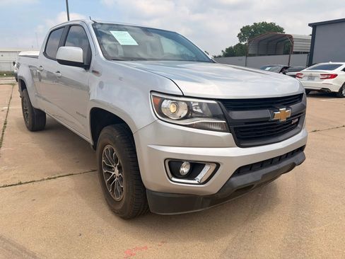 Used 2019 Chevrolet Colorado Z71 AWD/4WD image 3