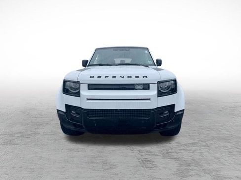 Used 2024 Land Rover Defender 110 X-Dynamic SE image 2