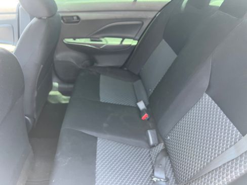 Used 2020 Nissan Versa S FWD image 17