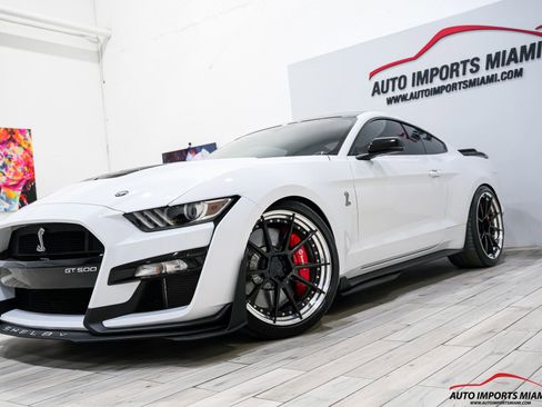 Used 2020 Ford Mustang Shelby GT500 w/ Technology Package image 3