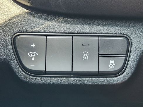 New 2026 Kia Seltos S image 16