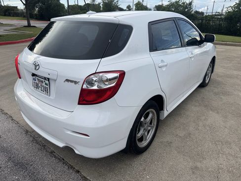 Used 2009 Toyota Matrix FWD image 7