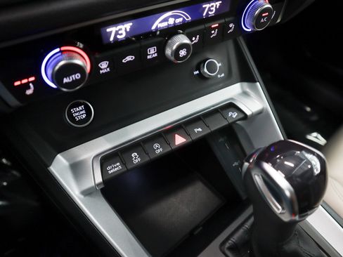 Used 2023 Audi Q3 2.0T Premium w/ Convenience Package image 22