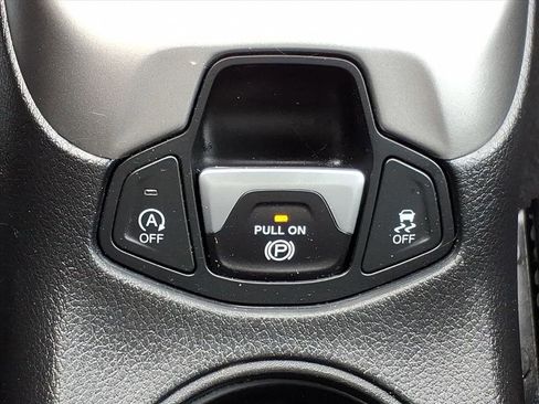 Used 2021 Jeep Compass 80th Special Edition image 19