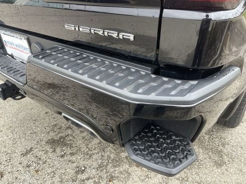 Used 2024 GMC Sierra 1500 Denali Ultimate image 7