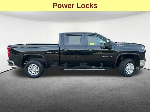 Used 2023 Chevrolet Silverado 2500 LT w/ Z71 Off-Road Package AWD/4WD image 11