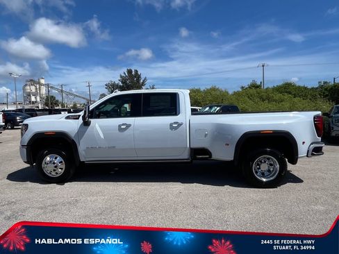New 2026 GMC Sierra 3500 Denali w/ Denali Reserve Package AWD/4WD image 4