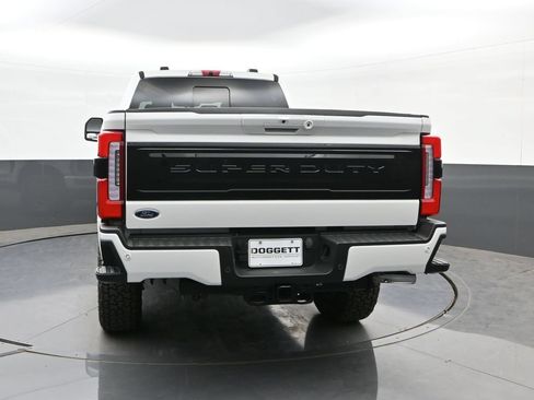 Used 2026 Ford F250 Platinum AWD/4WD image 3