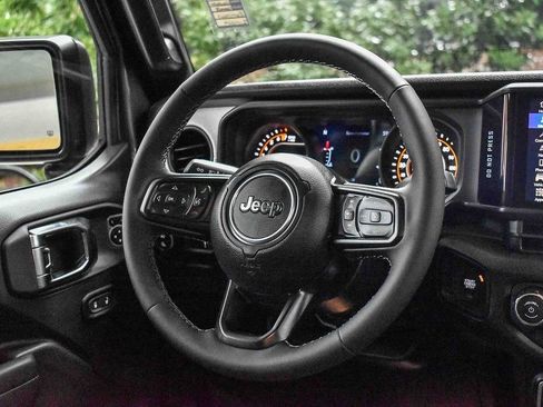 New 2026 Jeep Gladiator Willys image 13