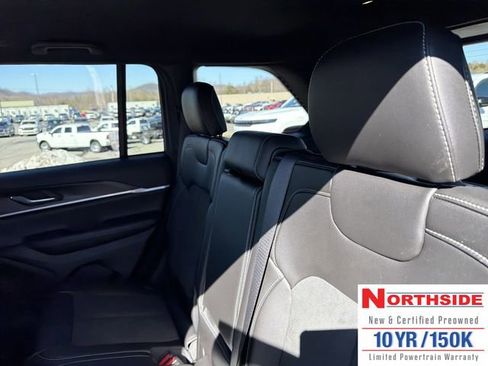 New 2026 Jeep Grand Cherokee Altitude AWD/4WD image 13