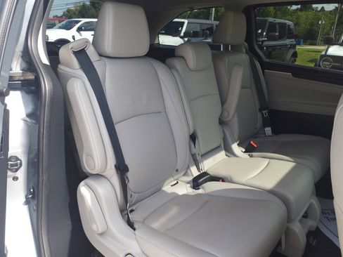 Used 2025 Honda Odyssey EX-L image 9