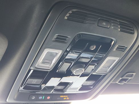 Used 2025 Cadillac Escalade Sport w/ LPO, ONYX Package image 19