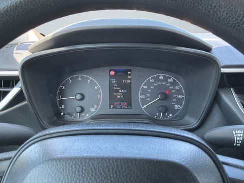 Used 2025 Toyota Corolla LE FWD image 11