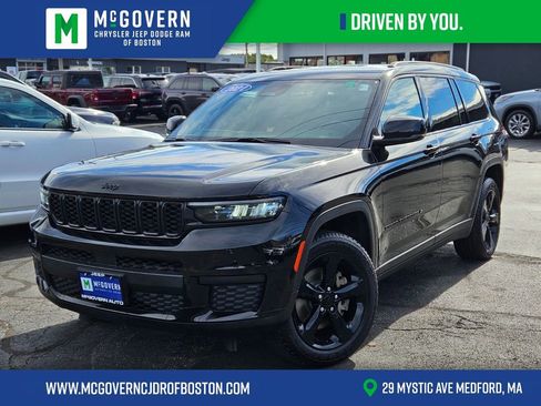 Used 2021 Jeep Grand Cherokee L Laredo image 1