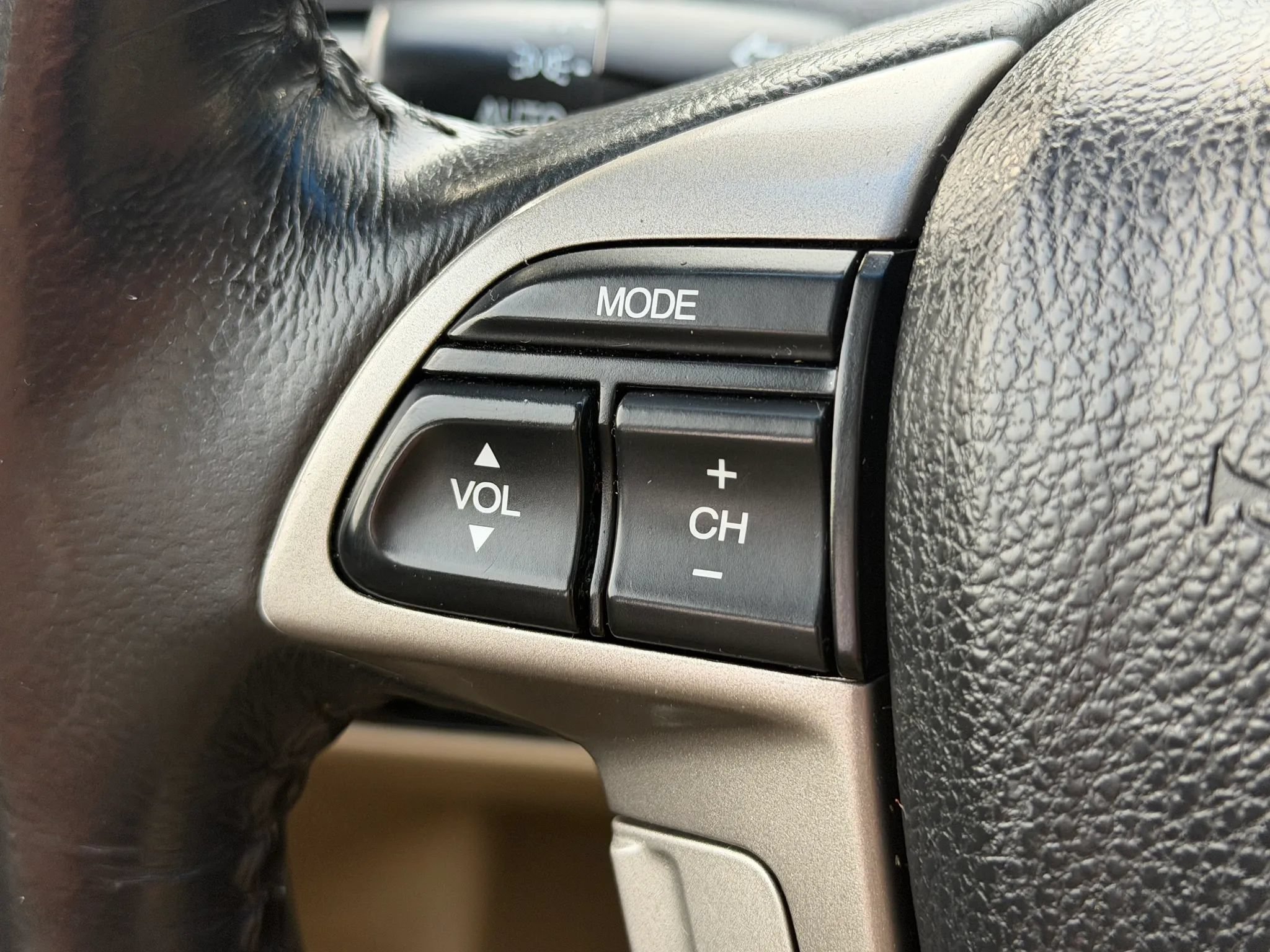 Used 2012 Honda Accord EX-L image 31
