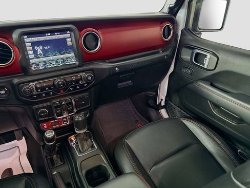 Used 2023 Jeep Wrangler Unlimited Rubicon AWD/4WD image 22