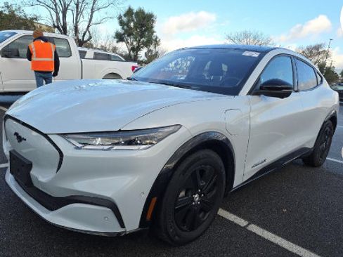 Used 2021 Ford Mustang Mach-E California Route 1 RWD image 21