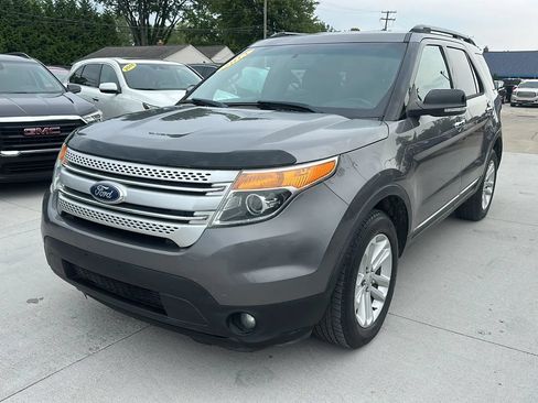 Used 2013 Ford Explorer XLT FWD image 1