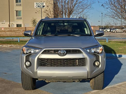 Used 2018 Toyota 4Runner SR5 Premium image 8