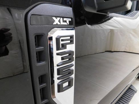 New 2026 Ford F350 XLT w/ FX4 Off-Road Package image 13