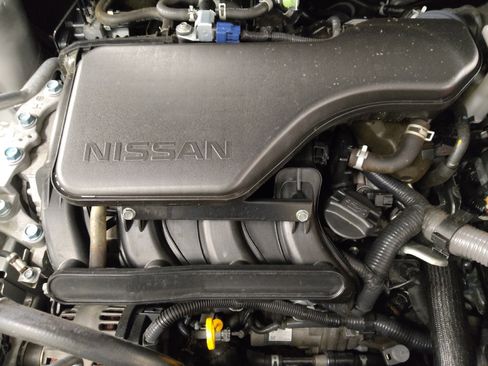 Used 2018 Nissan Rogue Sport SV w/ SV Technology Package image 30