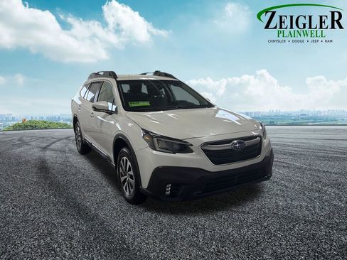 Used 2020 Subaru Outback Premium image 14