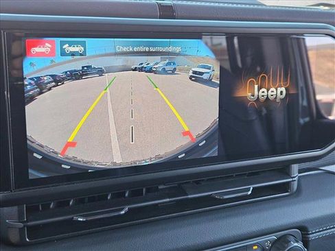 Used 2024 Jeep Wrangler Unlimited Rubicon 4xe image 14