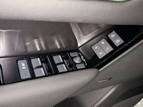 New 2026 Land Rover Range Rover Velar Belgravia AWD/4WD image 12