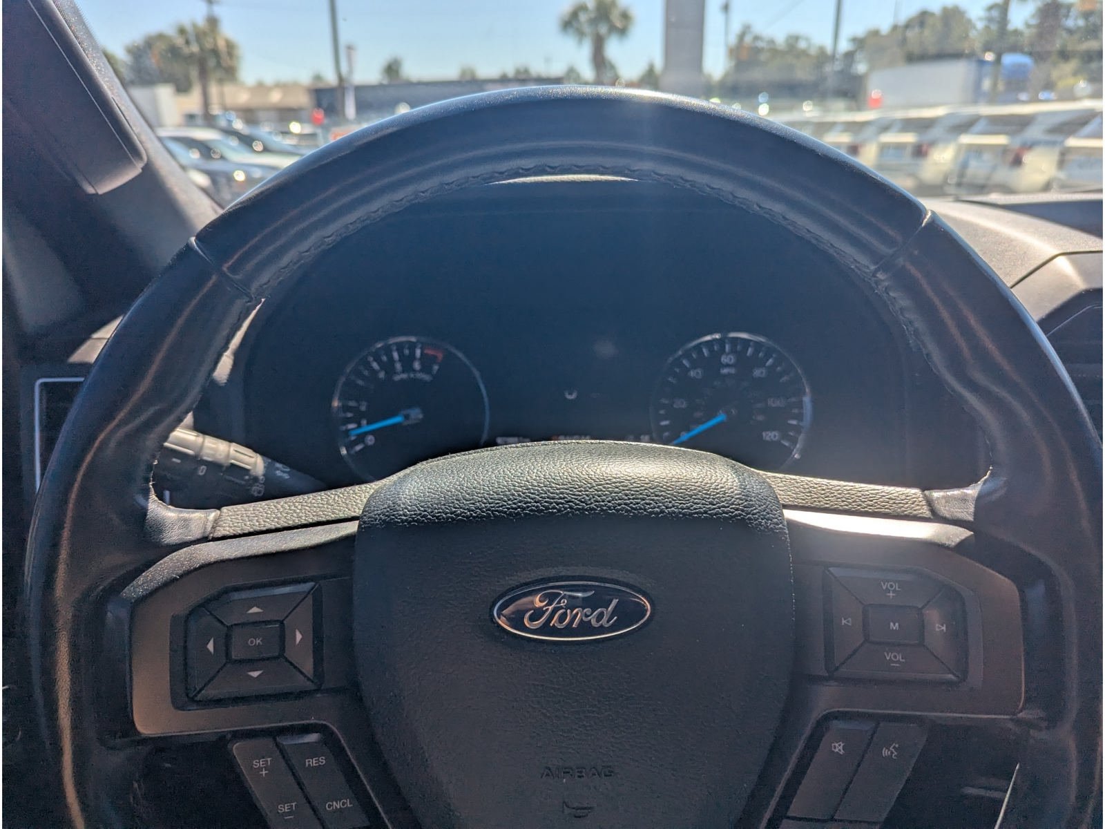 Used 2020 Ford Expedition Limited AWD/4WD image 17