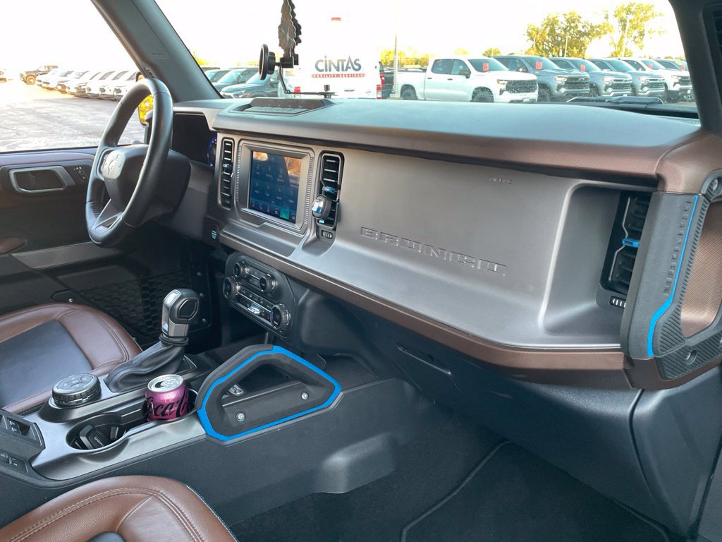Used 2023 Ford Bronco Outer Banks w/ Sasquatch Package AWD/4WD image 11
