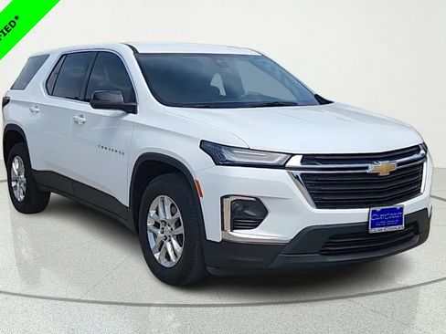 Certified 2023 Chevrolet Traverse LS FWD image 1