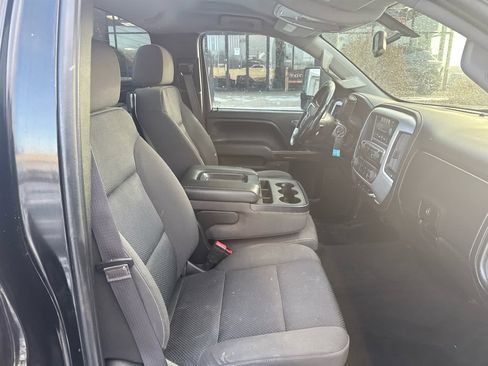 Used 2017 GMC Sierra 3500 SLE w/ SLE Preferred Package image 18