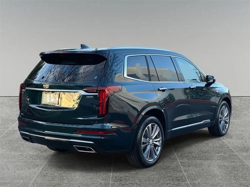 Used 2024 Cadillac XT6 Premium Luxury w/ Technology Package image 10