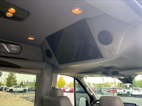 Used 2022 Ford Transit 250 Medium Roof AWD image 8