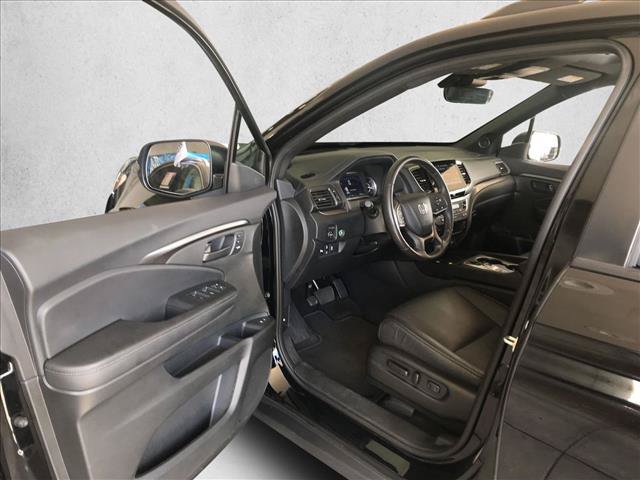 Used 2025 Honda Passport EX-L image 13