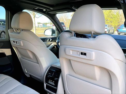 Used 2020 BMW X5 xDrive40i w/ Premium Package image 21