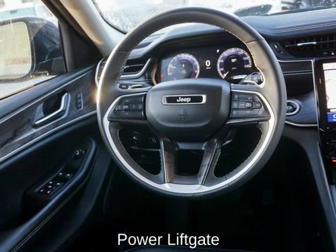 Used 2023 Jeep Grand Cherokee Limited w/ Luxury Tech Group II image 12