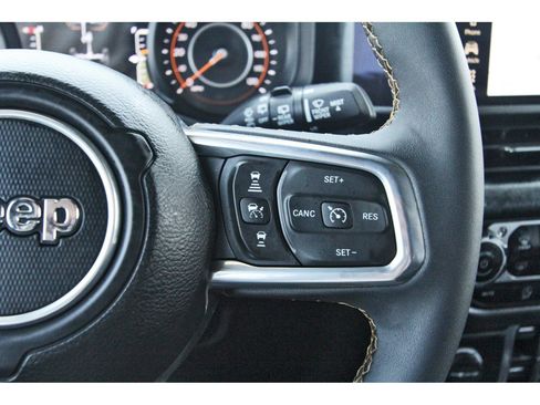Used 2024 Jeep Wrangler Unlimited Sahara w/ Safety Group AWD/4WD image 23