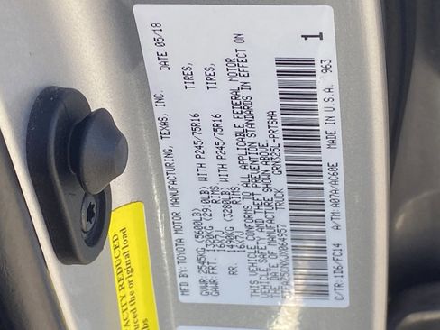 Used 2018 Toyota Tacoma SR5 image 35