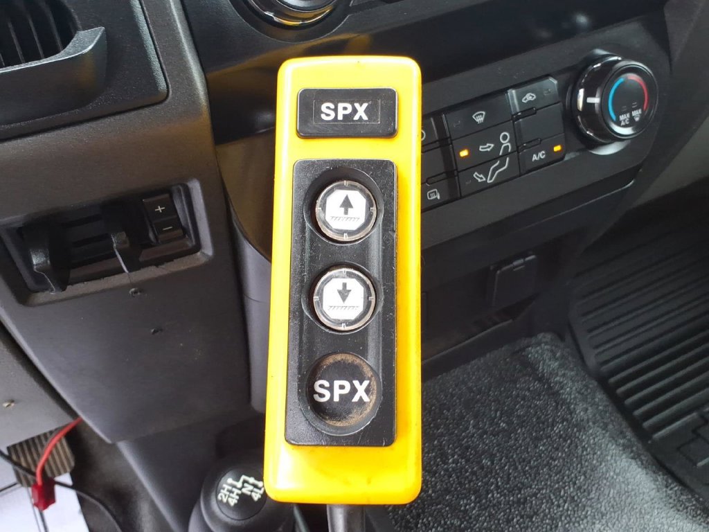 Used 2019 Ford F550 4x4 Regular Cab Super Duty w/ XL Value Package image 21