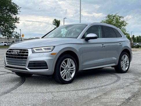 Used 2018 Audi Q5 2.0T Premium Plus w/ Premium Plus Package AWD/4WD image 3