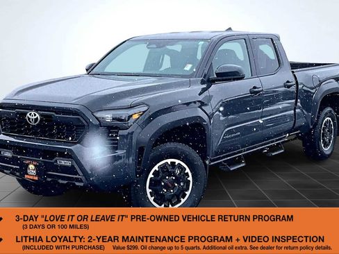 Used 2025 Toyota Tacoma TRD Off-Road image 1