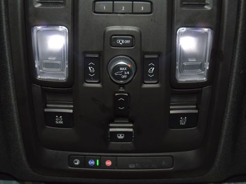 Used 2024 GMC Yukon XL Denali AWD/4WD image 54