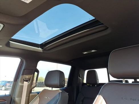 Used 2024 GMC Sierra 1500 Denali w/ Denali Reserve Package image 18